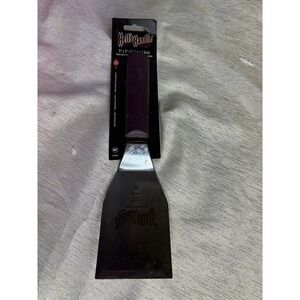 Culinary Hell's Handle Heavy Duty Turner, specifically the 5" x 3